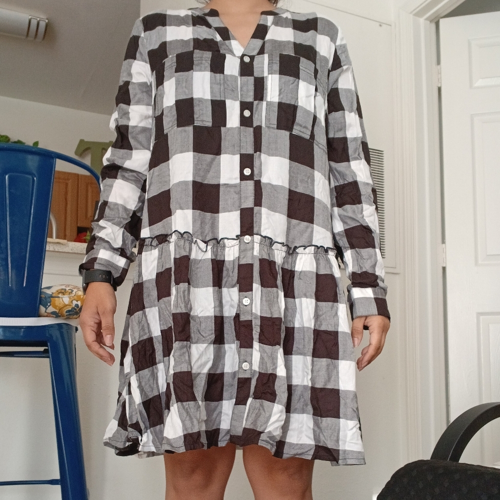 DECKER BLACK PLAID FLOUNCE DRESS - Picture 6 of 8